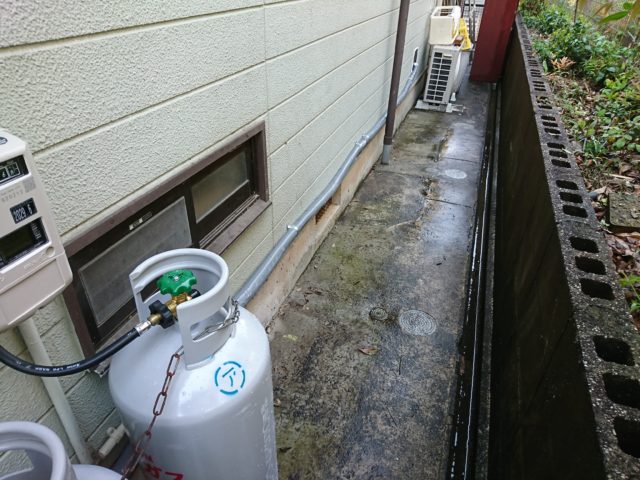 愛知県豊田市石油給湯器取替工事（ノーリツOTQ-4705SAY）追い焚き配管