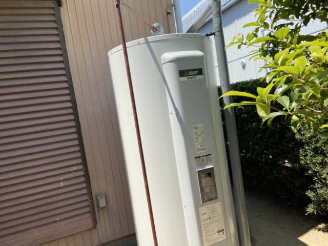 神奈川県横浜市栄区丸形電気温水器交換工事（三菱電機SRG-465G）