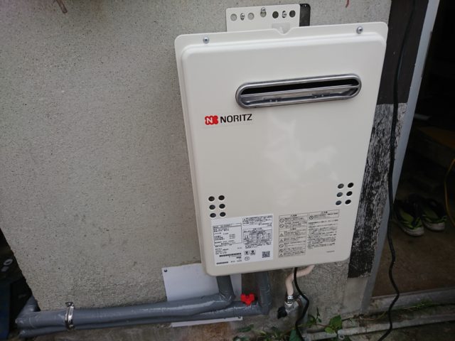 愛知県北名古屋市浴室シャワー水栓新設 ガス給湯器取替工事（ノーリツGQ-2039WS-1）