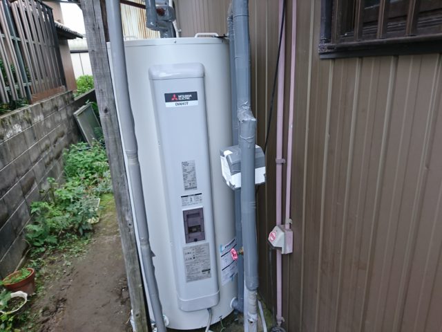 愛知県一宮市電気温水器取替工事（三菱SRG-375G）